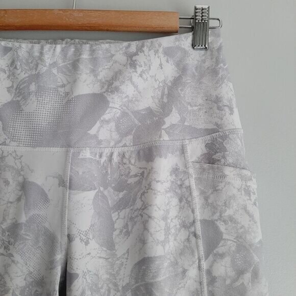 RBX Active Crop Capri Athletic Leggings Abstract Print Grey White Pockets Sz M - Picture 8 of 15